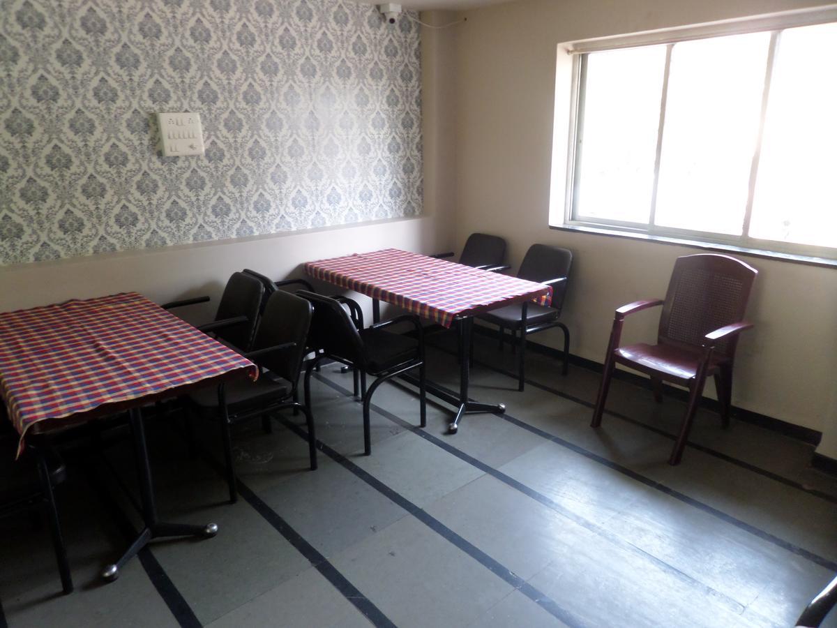 Hotel Sadanand Sāngli 外观 照片